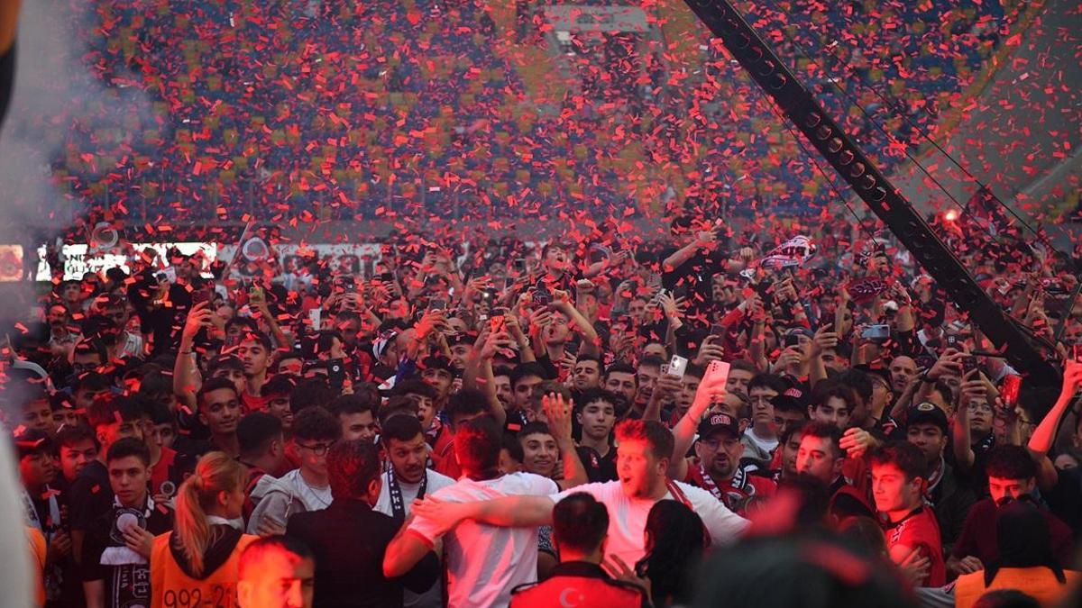 Süper Lig'e yükselen Gençlerbirliği'nde kombine fiyatları belirlendi