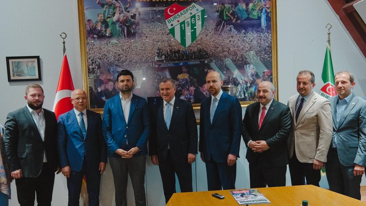 Osman Aşkın Bak, Bursaspor’u ziyaret etti
