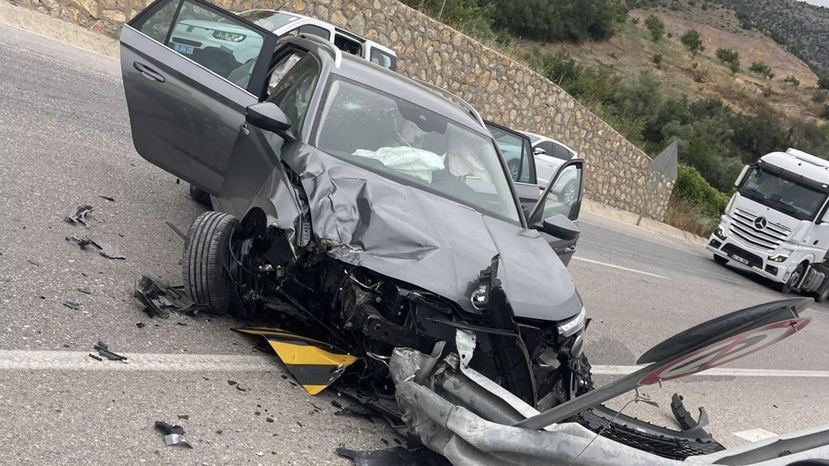 Tokat'ta feci kaza: 3'ü çocuk toplam 8 kişi yaralandı