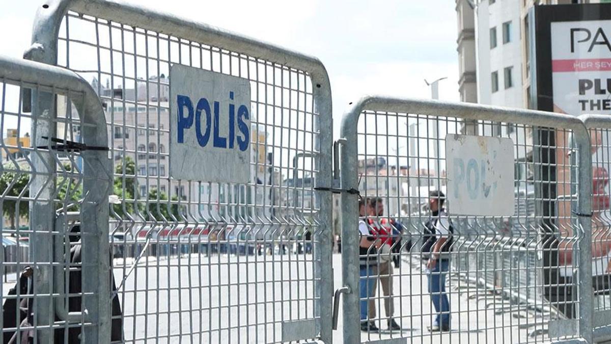 Taksim Meydanı yaya girişine kapatıldı