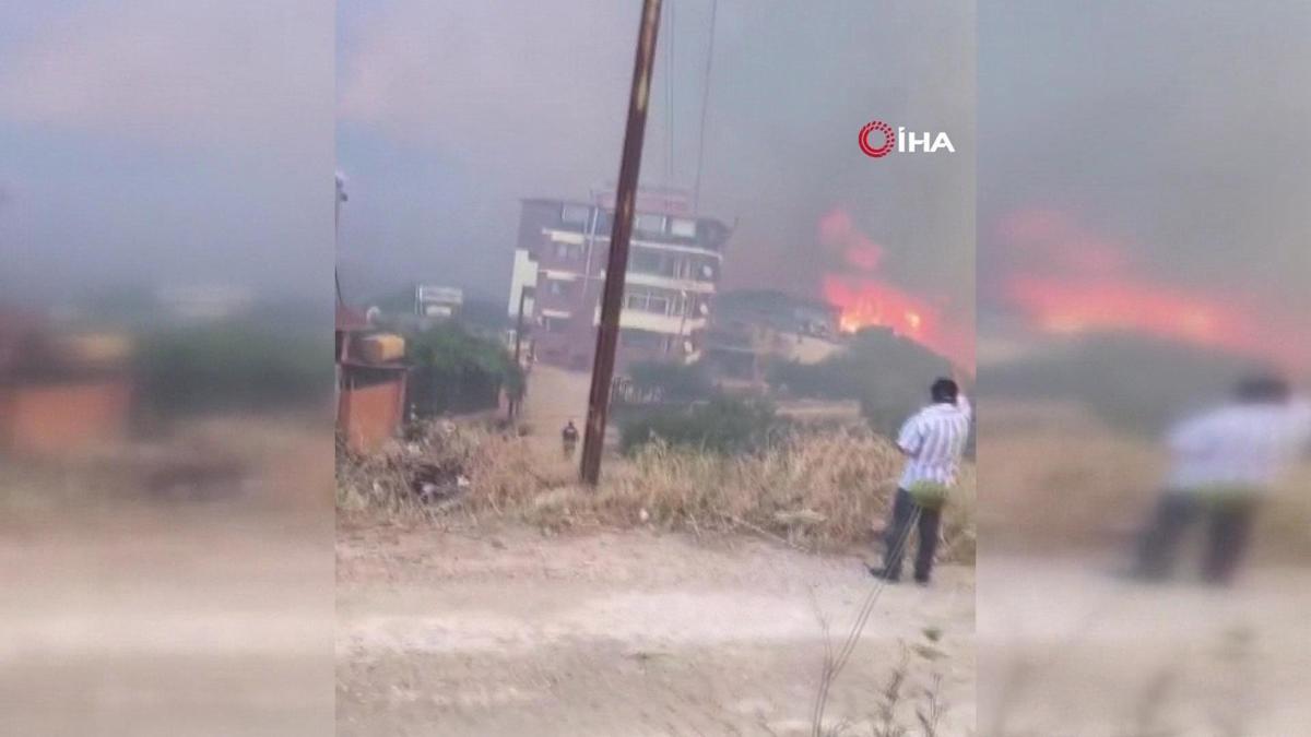 İşte o anlar... Hatay alev alev! Yangın evleri sardı