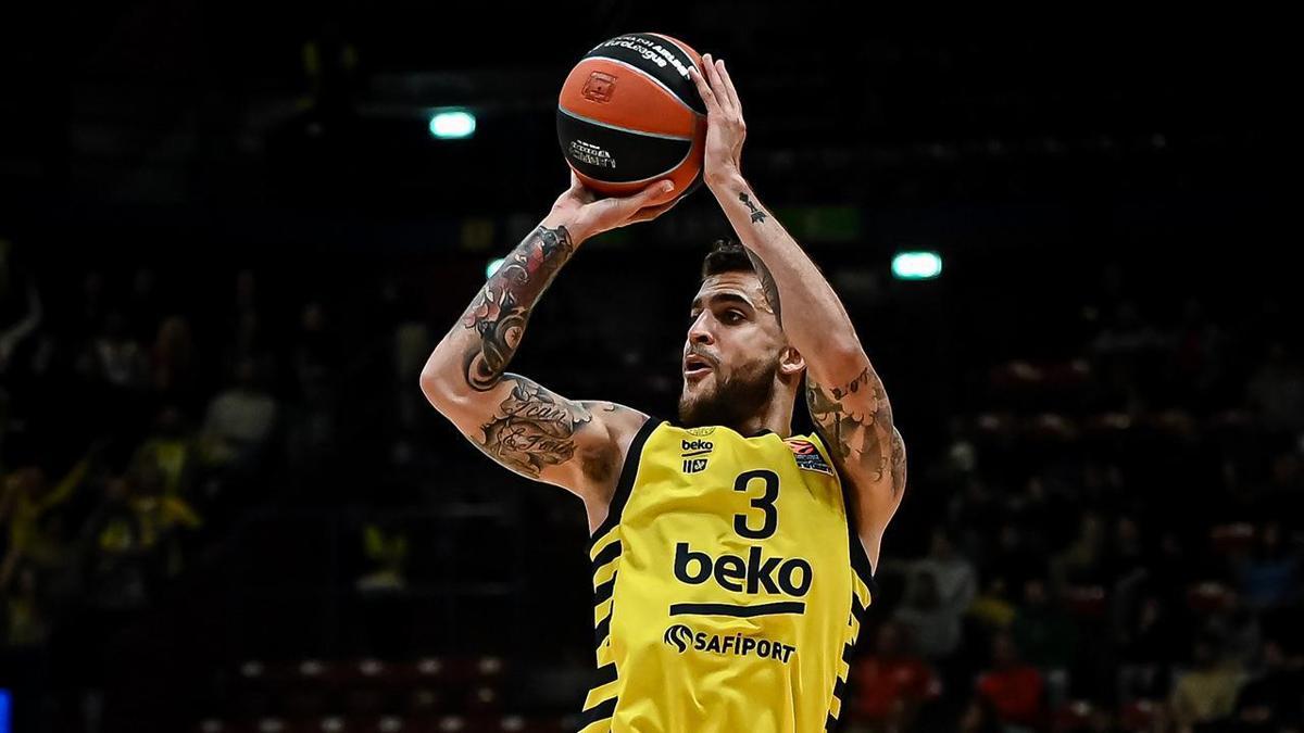 Fenerbahçe Beko, Scottie Wilbekin ile yeni sözleşme imzaladı