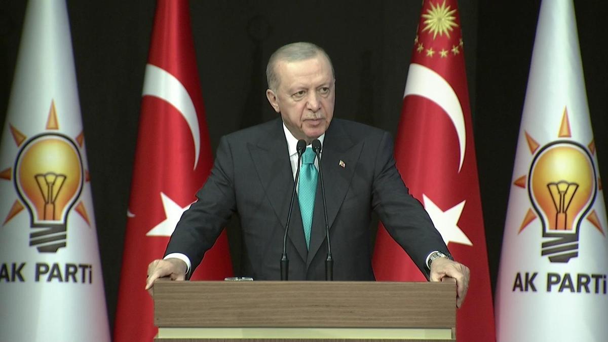Cumhurbaşkanı Erdoğan, Genişletilmiş İl Başkanları Toplantısı'nda önemli açıklamalarda bulunuyor