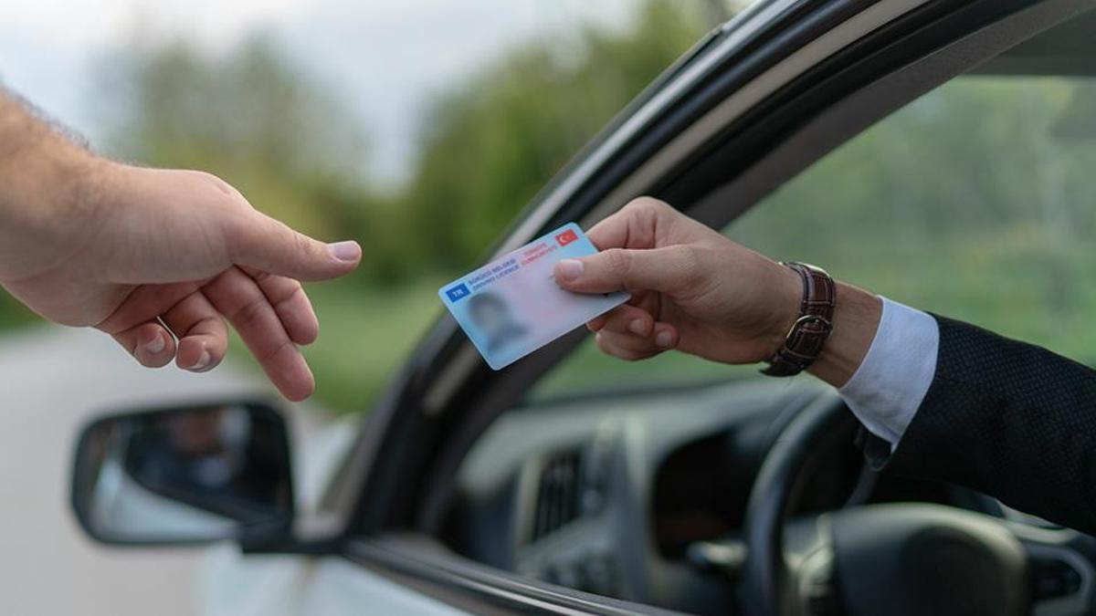7 bin lira ödemeyin... İşte eski tip ehliyette son tarih