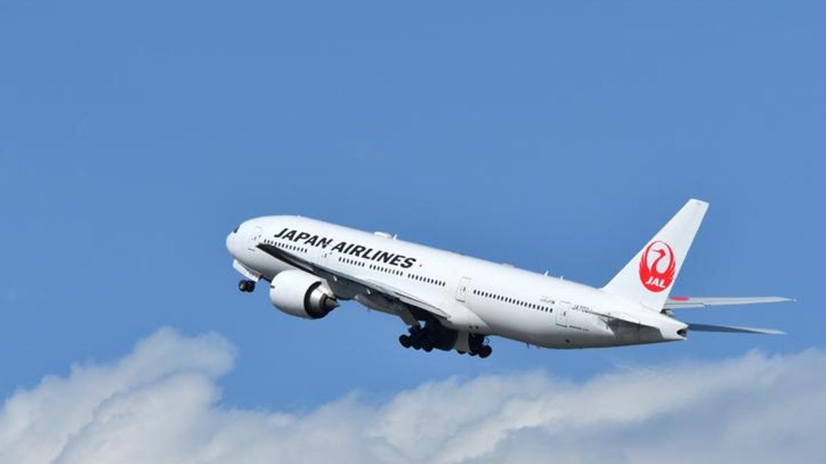 Şanghay-Tokyo Uçağında Korku Anları: Mekanik Arıza Paniğe Neden Oldu! Yolcular Son Vasiyetlerini Yazdı!