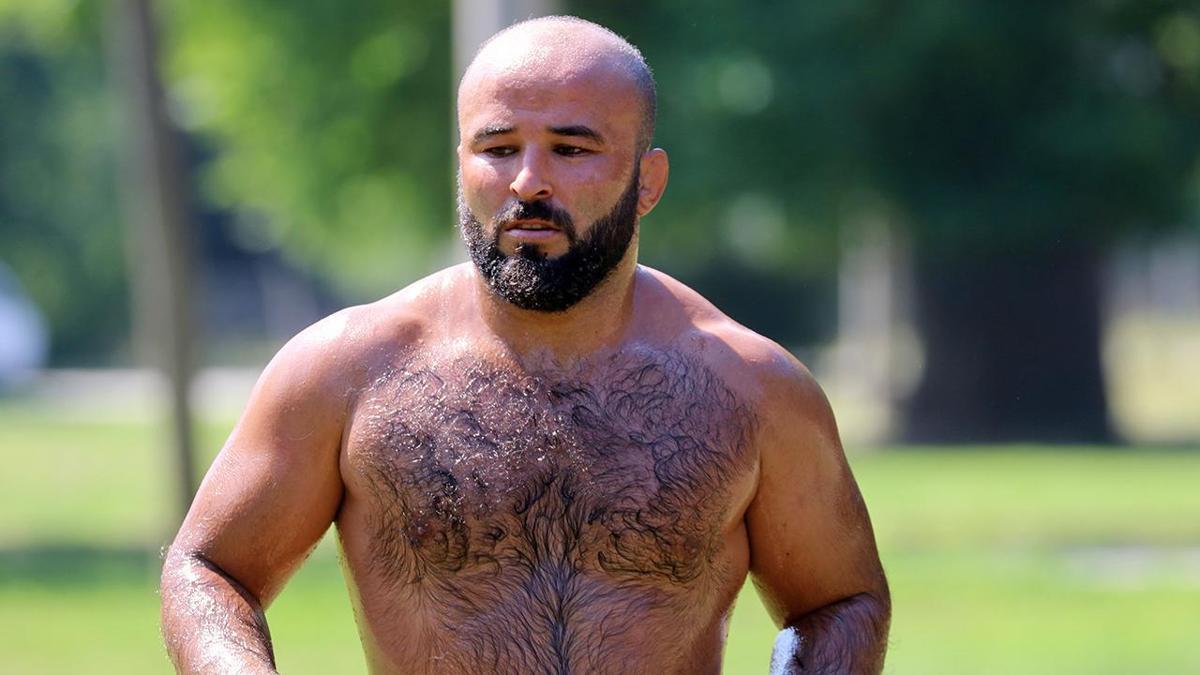 ORHAN OKULU KİMDİR? Kırkpınar Yağlı Güreşleri Pehlivanı Orhan Okulu Kaç Yaşında, Nereli? İşte 100. Büyükmandıra Yağlı Güreşleri Başpehlivanı Orhan Okulu'nun Hayatı