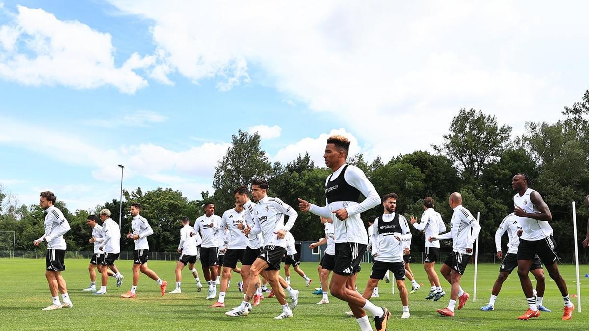 Beşiktaş, Avusturya kampında yeni sezona kilitleniyor