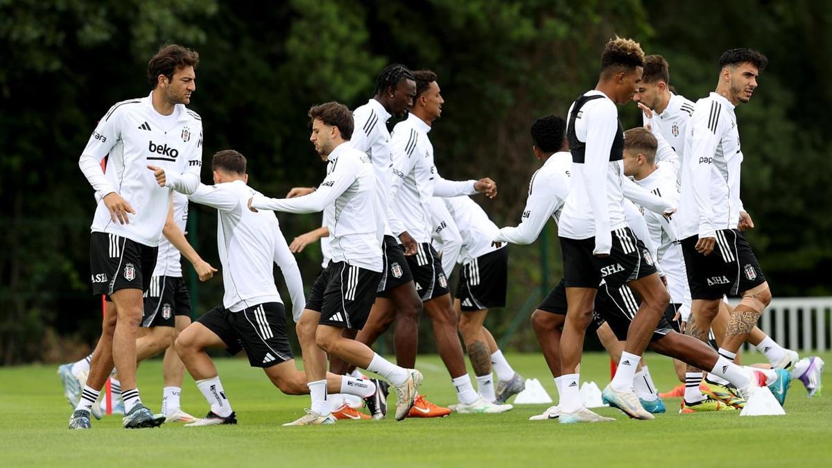 Beşiktaş, hazırlık maçı sonrası antrenmanlarını sürdürdü