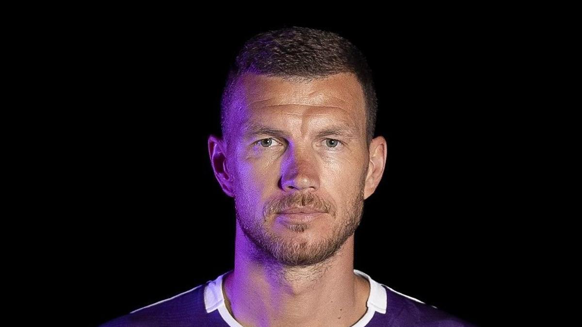 Edin Dzeko'ya, Paris'ten transfer kancası