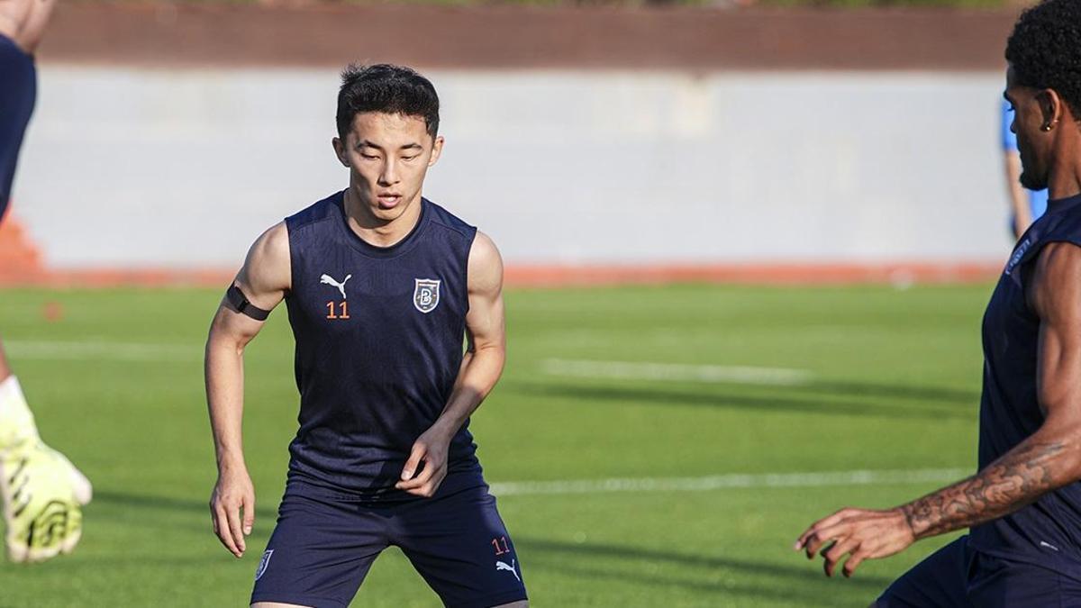Son Dakika Spor Haberi | Başakşehir, Özbek on numarayı transfer etti