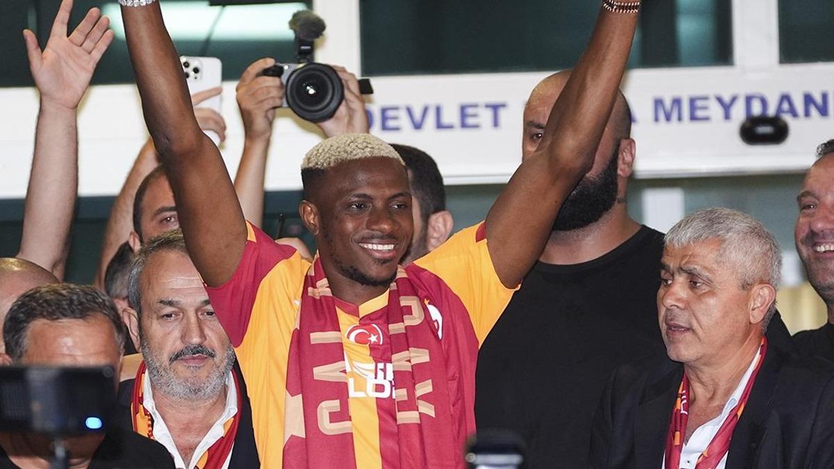 SON DAKİKA | Victor Osimhen, resmen Galatasaray'da! İşte sözleşmesi