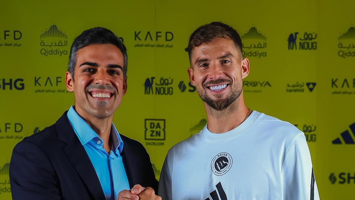 Al Nassr, Barcelona’dan ayrılan Inigo Martinez’i transfer etti