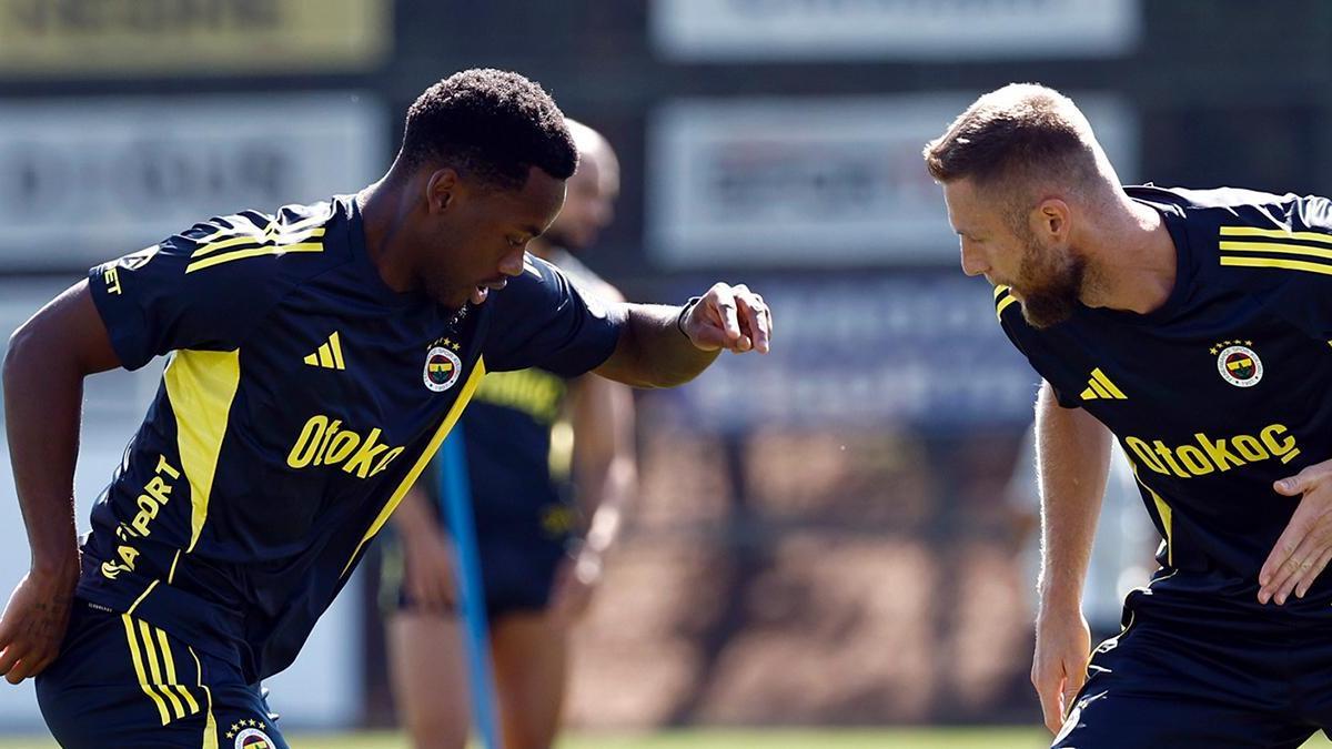 Fenerbahçe, Feyenoord maçı hazırlıklarını sürdürdü