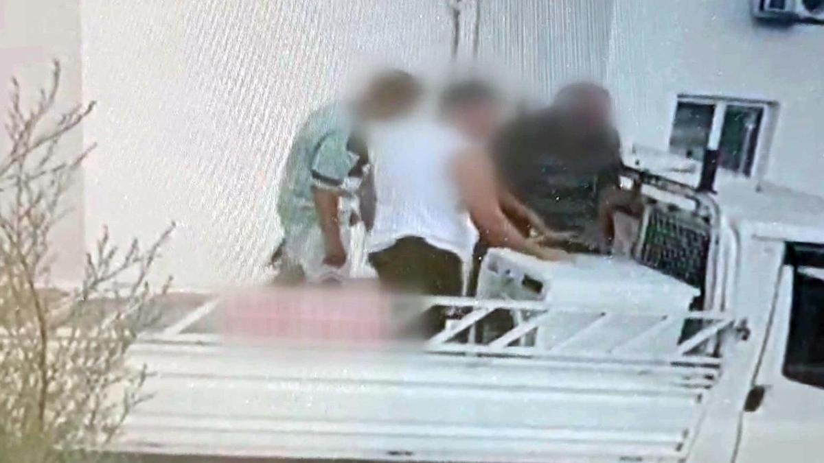 Uzaklaştırma kararını ihlal eden eş, evdeki eşyaları götürdü