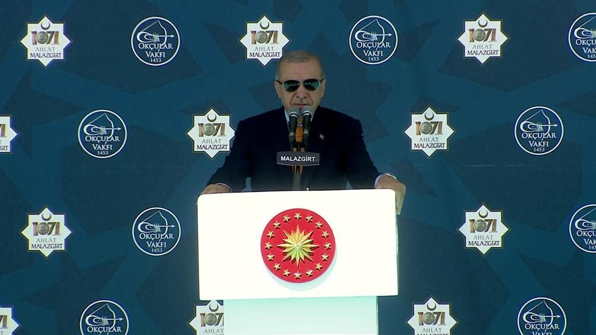 SON DAKİKA... Cumhurbaşkanı Erdoğan'dan Malazgirt'te önemli açıklamalar