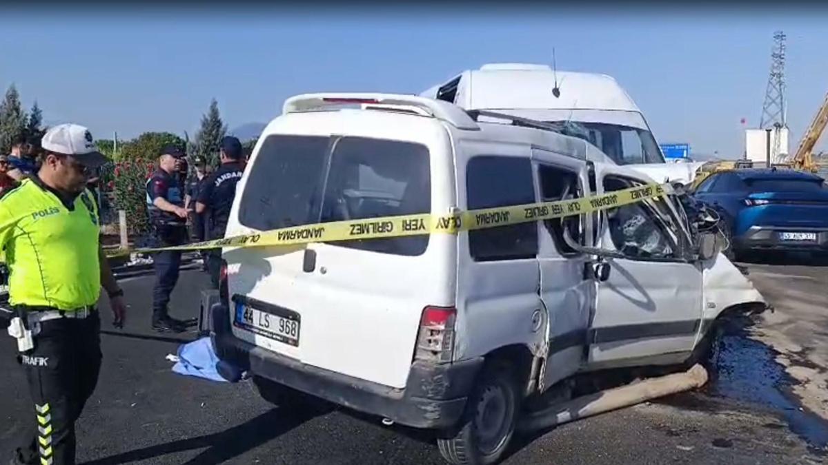İzmir'de can pazarı: 1 ölü, 13 yaralı