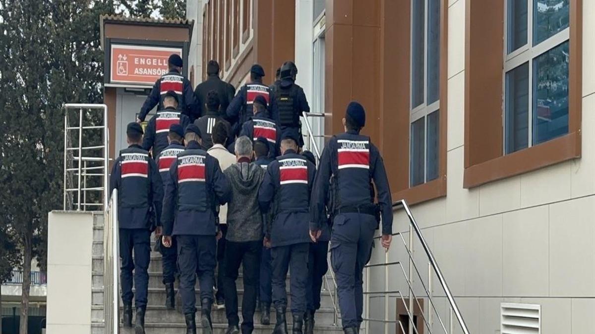 Yalova'da suda köpüklenme olayının sanığı: Suya temizlik malzemesi atmadım, kimin attığını bilmiyorum