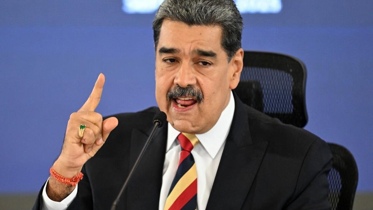 Maduro'dan ABD'ye: Topraklarımıza dokunulduğunda bizler acımasız savaşçılar oluruz