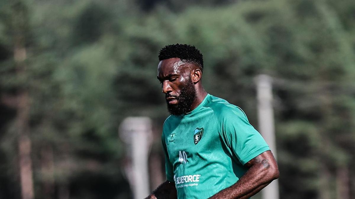 Kocaelispor, Aaron Appindangoyeye veda etti