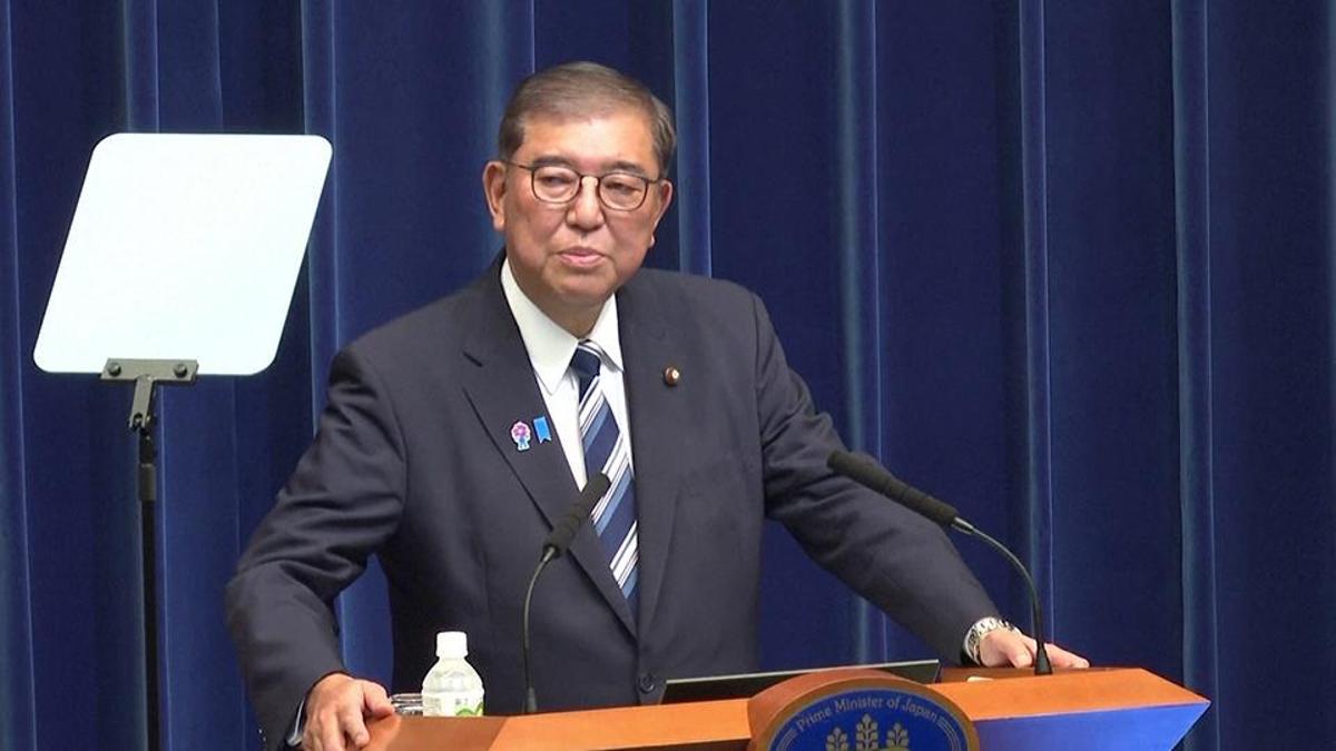 Japonya Başbakanı istifa etti