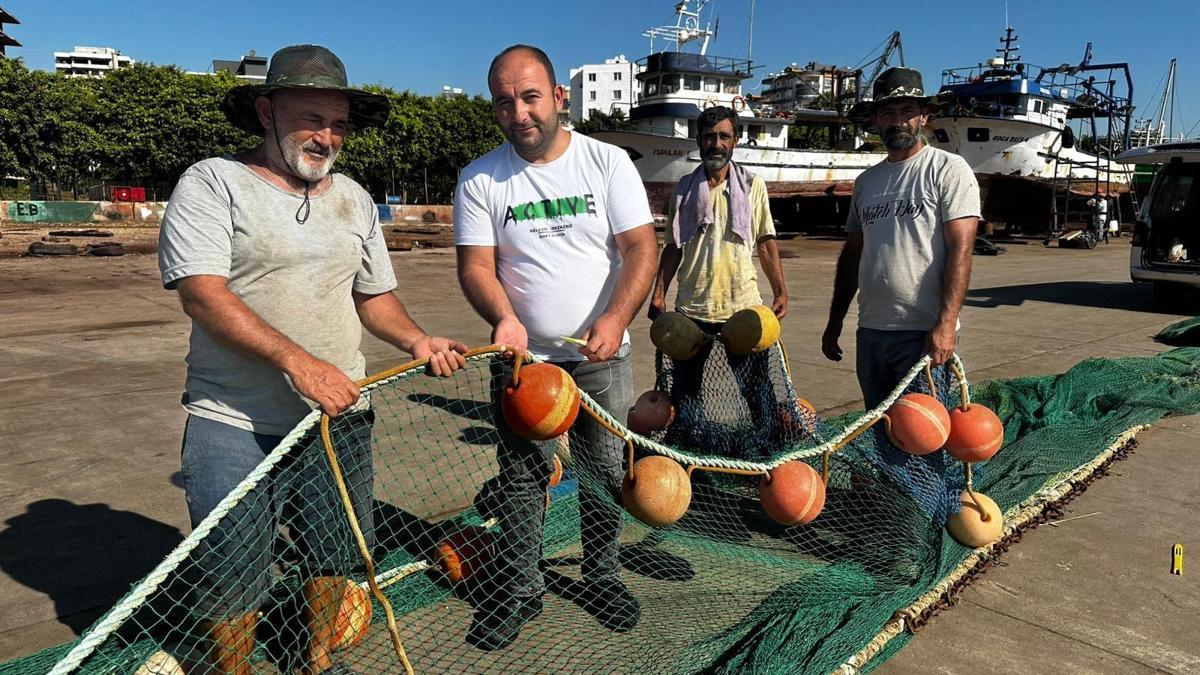 Mersinde balıkçılar Vira Bismillah demeye hazır