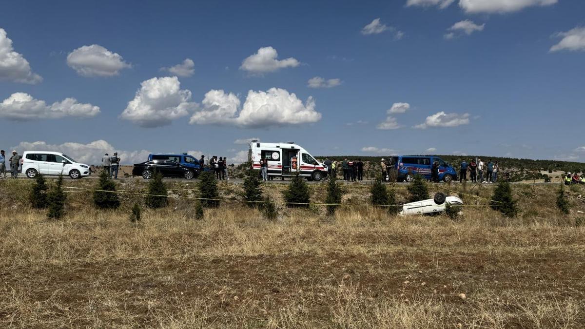 Kütahya'da yol kontrolü sırasında feci kaza! Bir jandarma şehit oldu