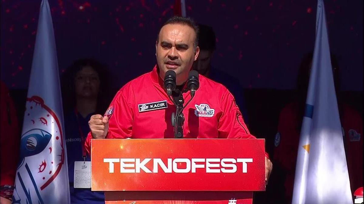 Bakan Kacır TEKNOFEST İstanbul'da konuştu: Özü güçlü ve tesirli bir Türkiye var