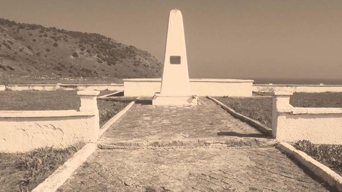 Bakan Tunç: Demokrasi şehitlerimizin kabirlerini Vefa Anıtına dönüştürdük