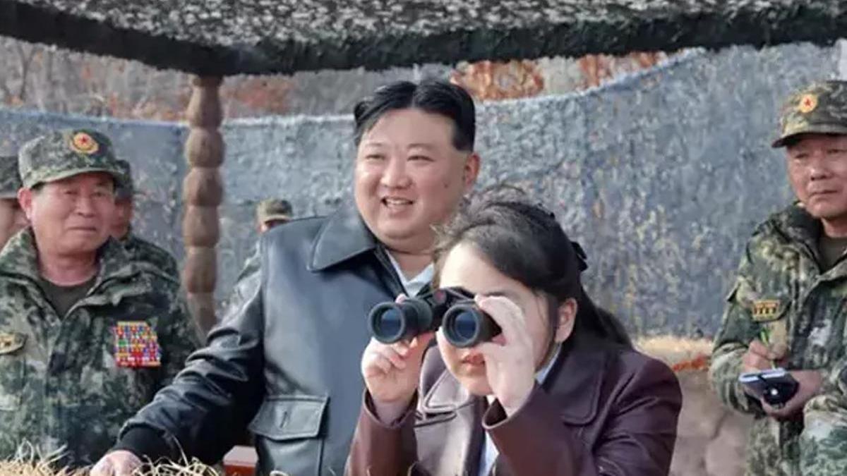 Kimin kızı devlet sahnesinde! Veliaht muamması