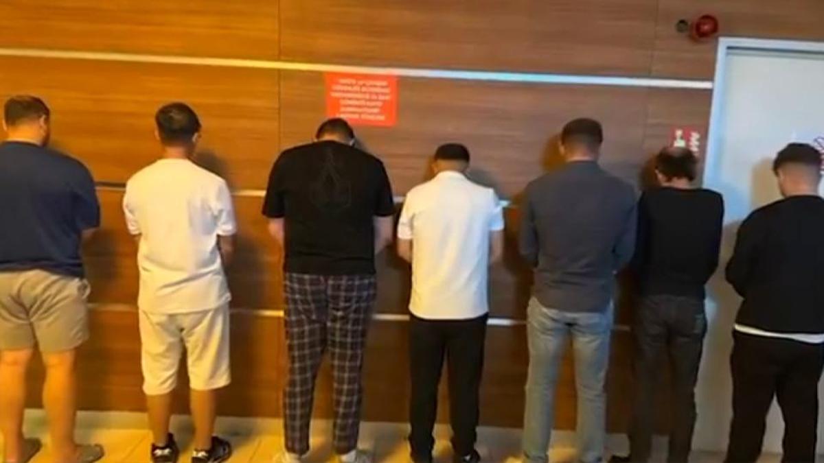 Şehit ailesini dolandıran 11 kişinin yakalandı