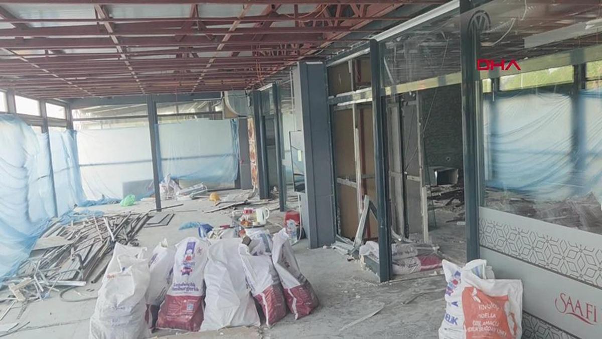 Market tadilatında kolonlar kesildi iddiası