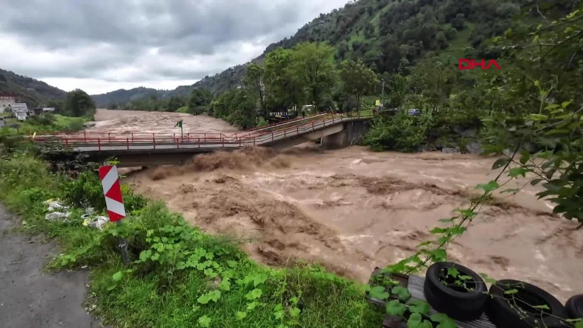 Sağanak Doğu Karadenizi vurdu: Selin izleri siliniyor