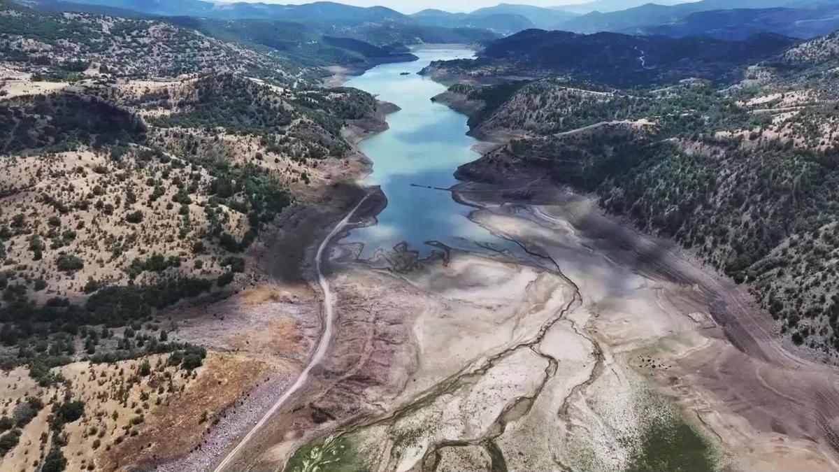 Veriler normalin altında! Türkiye'de 52 yılın en az yağmuru yağdı