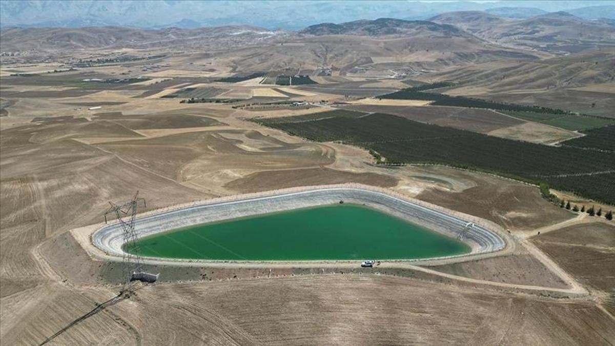 Niğdeli çiftçilerden kuraklığa karşı çözüm!