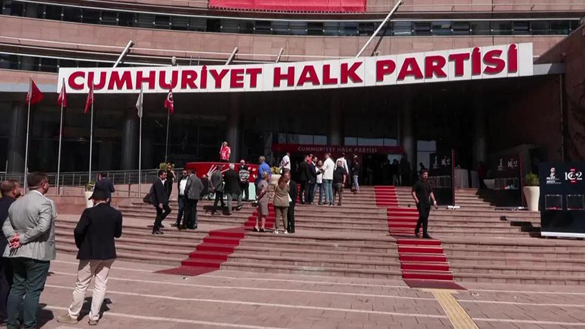 İstanbul'da CHP İl Kongresi bilmecesi