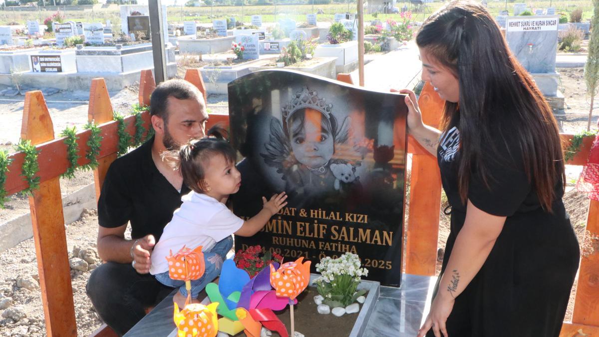 Ölümünde ihmal iddiası olan Yasmin Elifin kabrinde son doğum günü