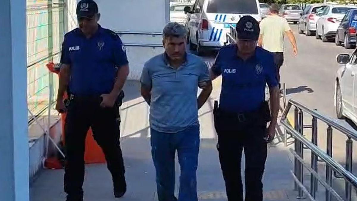 Otomobilin altında kalıp ölen Cumali ve ailesi taziye için Şanlıurfadan gelmiş