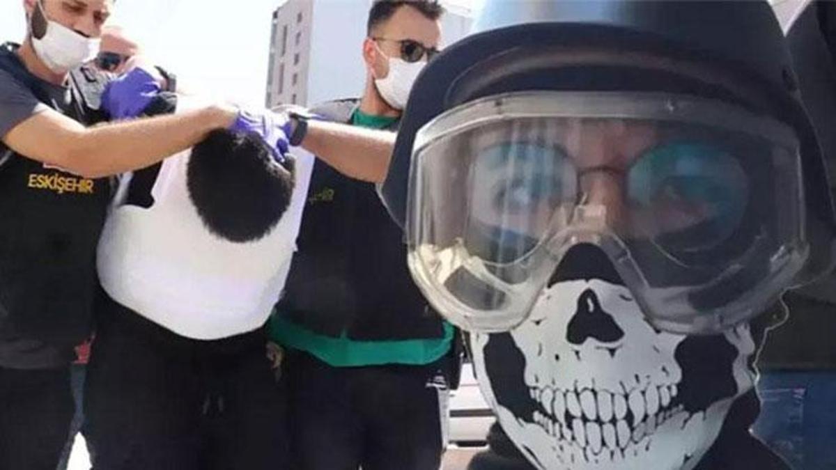 Önüne geleni bıçaklayıp dehşet saçmıştı! Cezası belli oldu