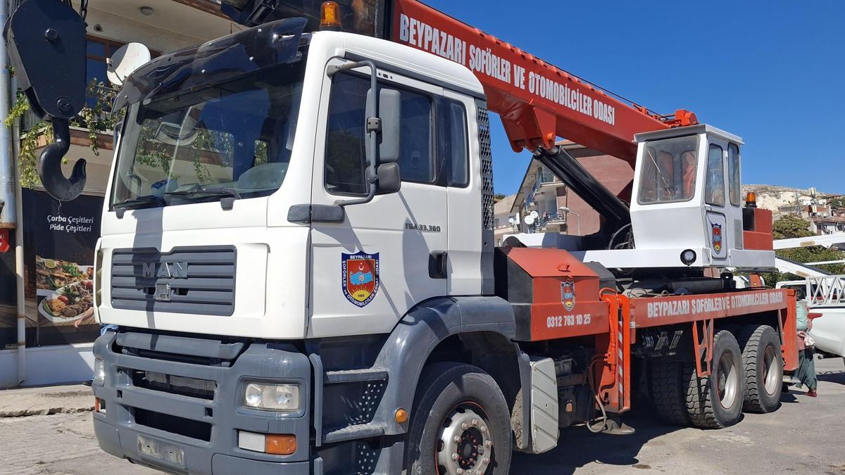 Beypazarı Şoförler ve Otomobilciler Odasından üyelerine vinç hizmeti