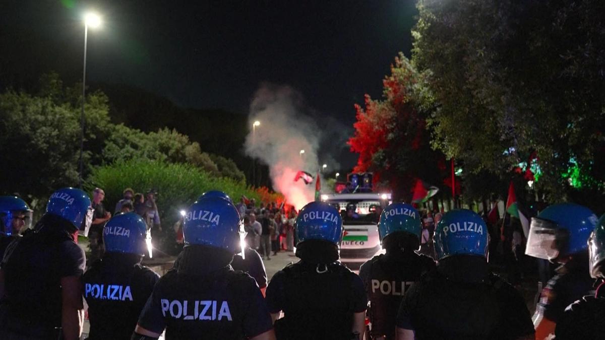 İtalyan işçiler Akdeniz'i kapatıyor