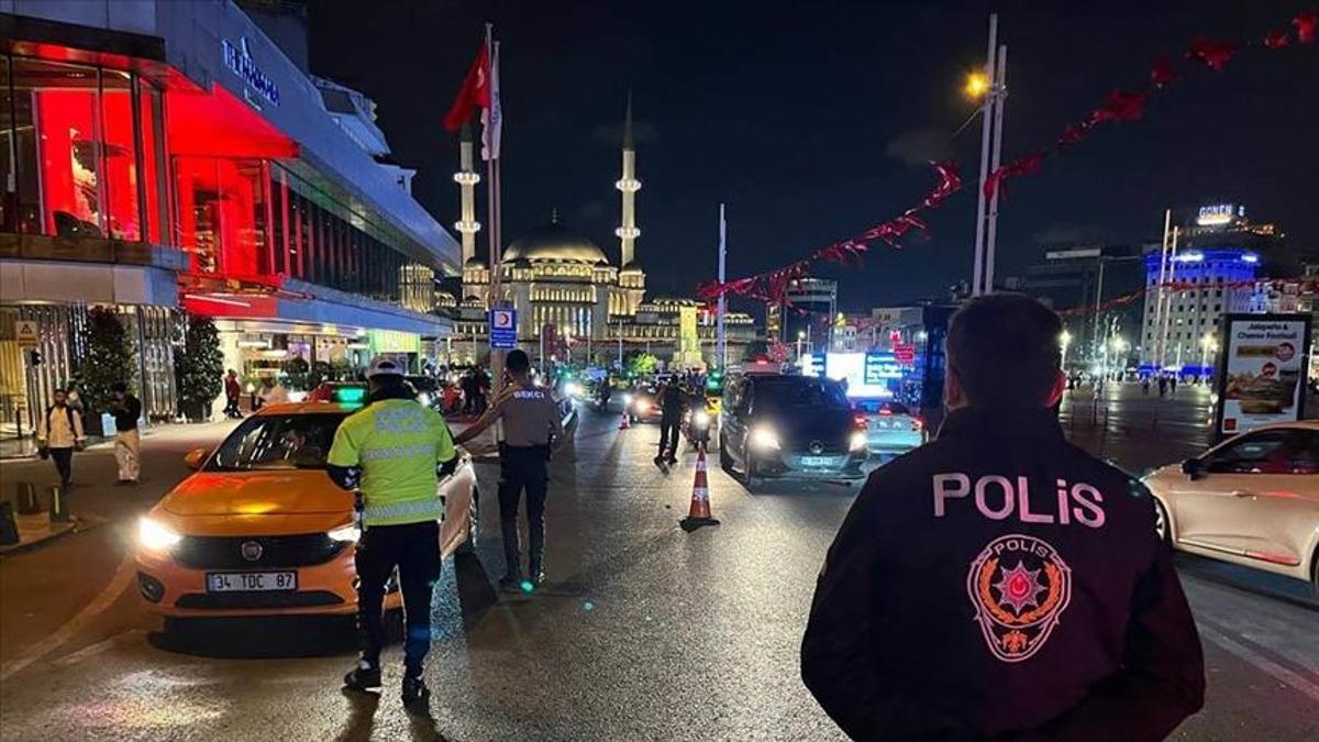 İstanbul'da aranan 544 zanlı yakalandı