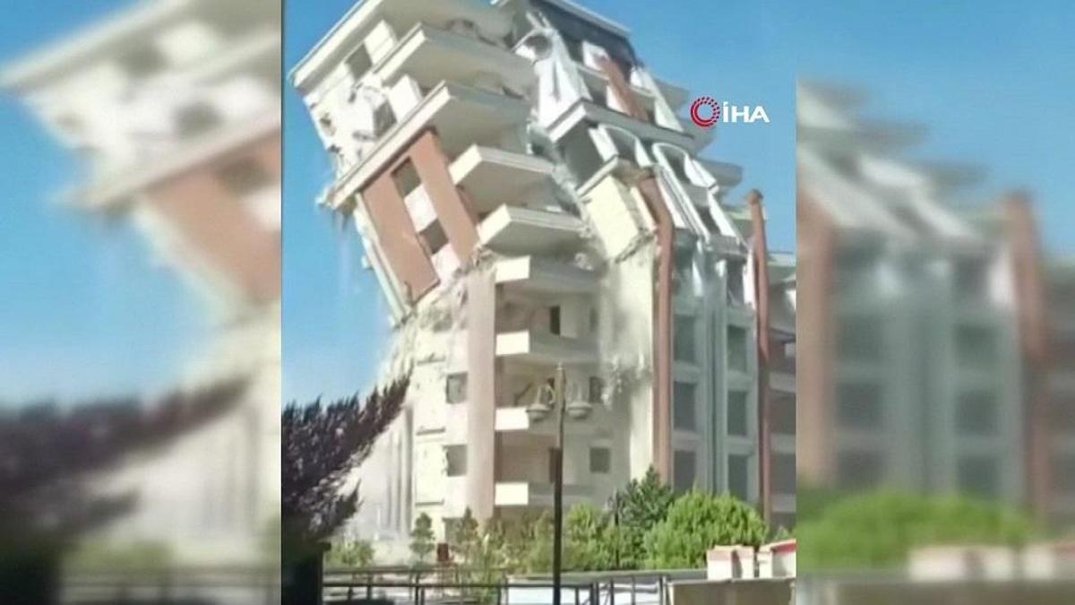 Hatay'da 9 katlı bina tek darbeyle yıkıldı