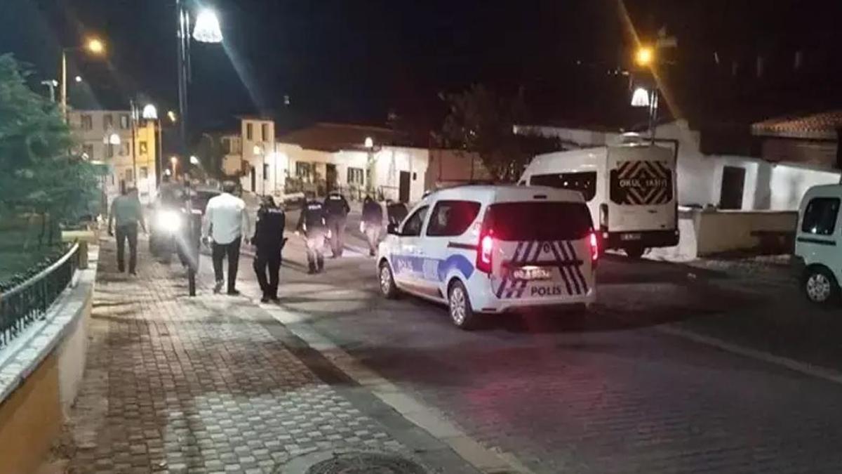 Yolda yürürken sırtına isabet eden mermi ile ağır yaralandı