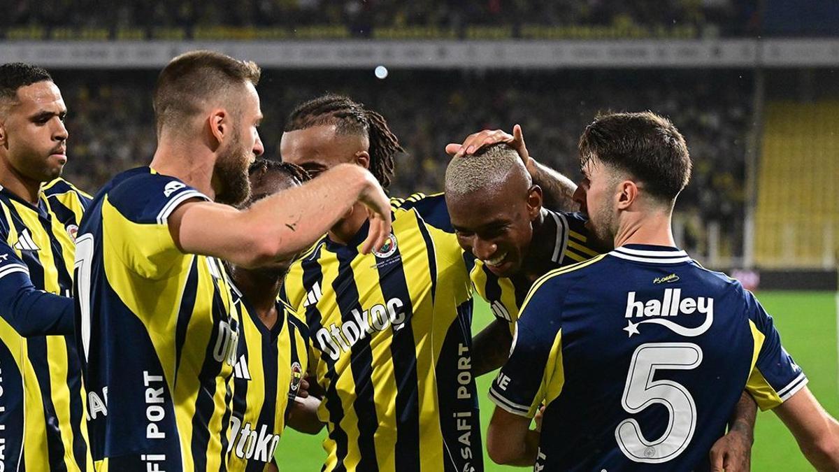 Fenerbahçe 2-0 Antalyaspor Maç Özeti | Kanarya, sahasında kazandı