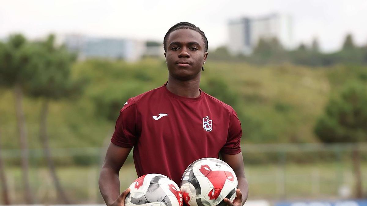 Trabzonspor'da ilk kez forma giyen Christ Inao Oulai, umut vaat etti