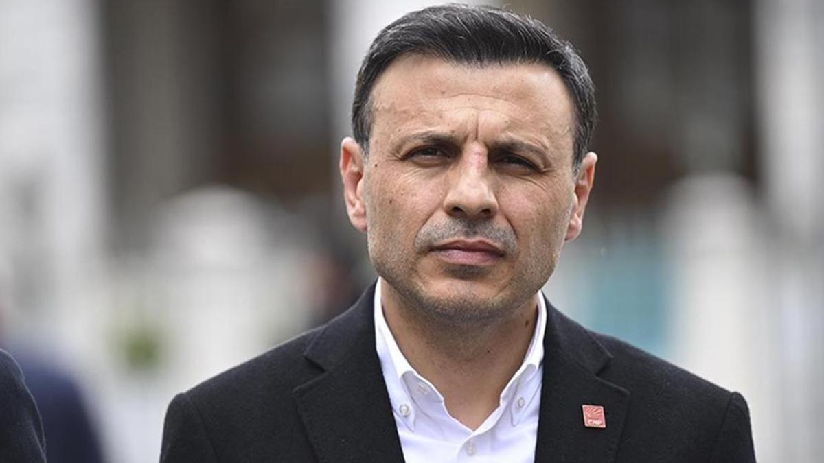 Yeniden CHP İstanbul İl Başkanı seçilen Özgür Çelik mazbatasını aldı