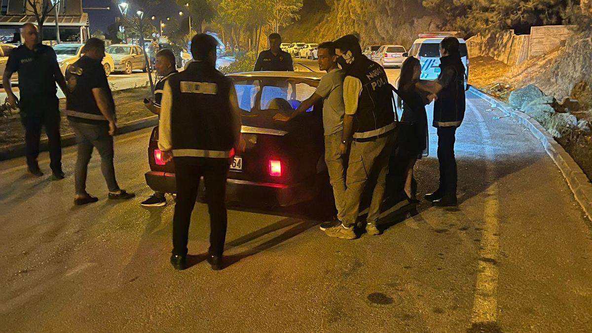 Hatayda yapılan denetimlerde 392 kişi sorgulandı