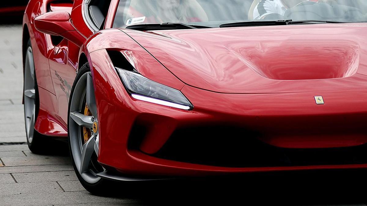 Maliye bu plakalı Ferrari'lerin peşine düştü! Mercek altındalar...