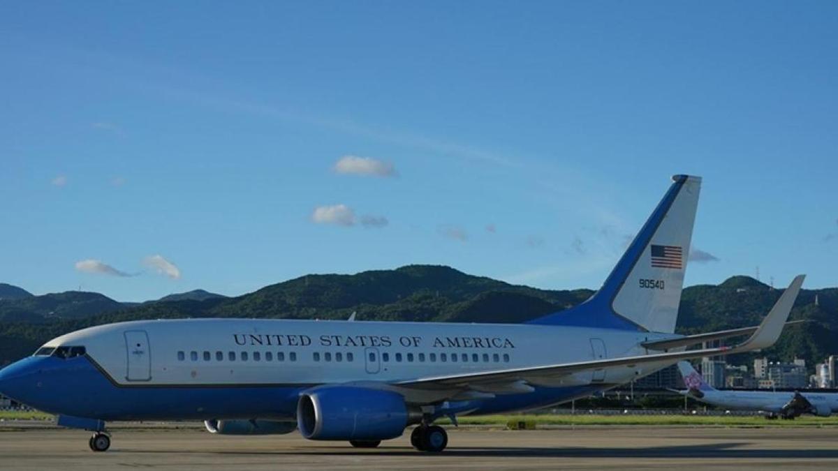 ABD'de iki yolcu uçağı çarpıştı