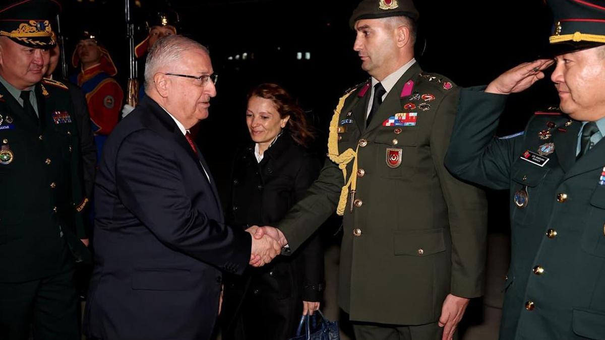 Milli Savunma Bakanı Güler, Moğolistan'da